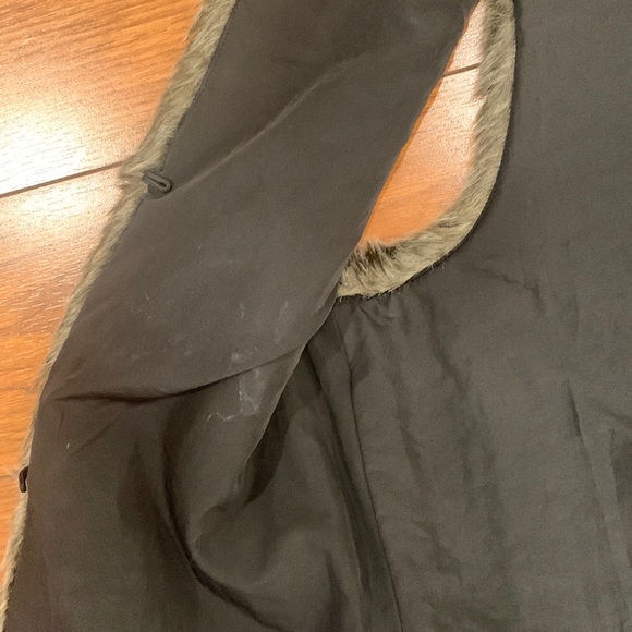 Aritzia Talula Faux Fur Vest Jacket - Picture 16 of 16